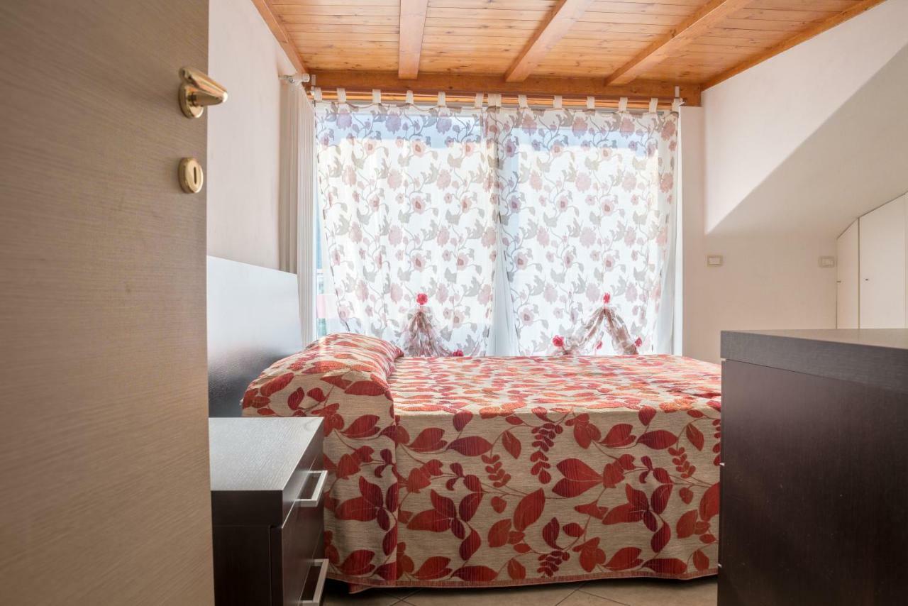 Linden Apartment リーヴァ・デル・ガルダ エクステリア 写真