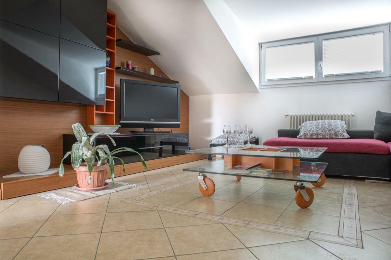 Linden Apartment リーヴァ・デル・ガルダ エクステリア 写真
